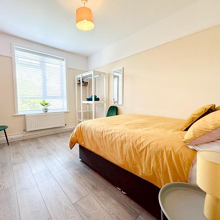 Bournemouth 3 Bedroom - Parking Eksteriør billede